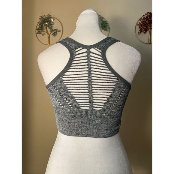 Bebe Heathered Gray Ribbed Knit Athletic Sports Bra w Cut Outs Large - Picture 2 of 6